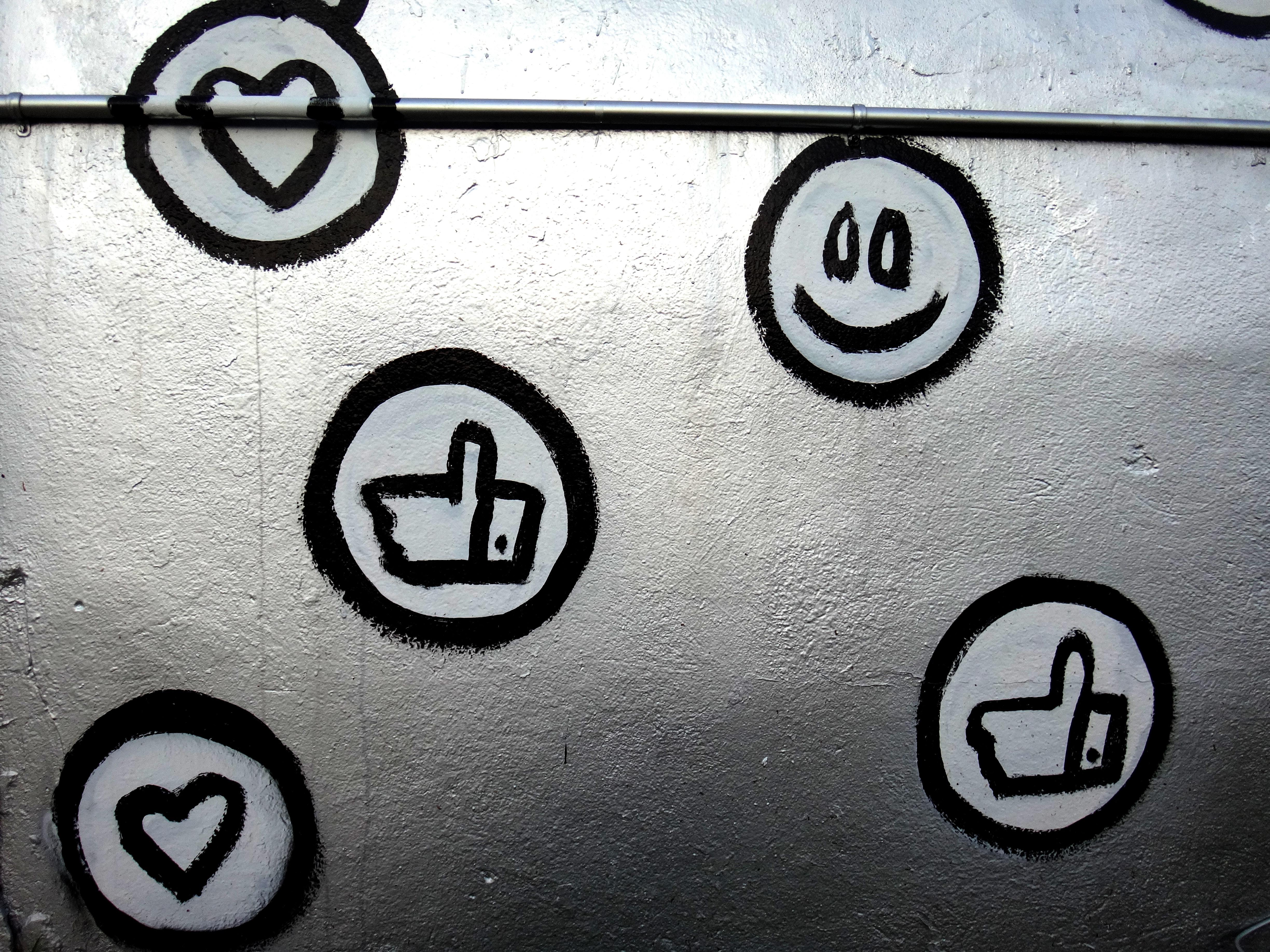 reactions on wall
